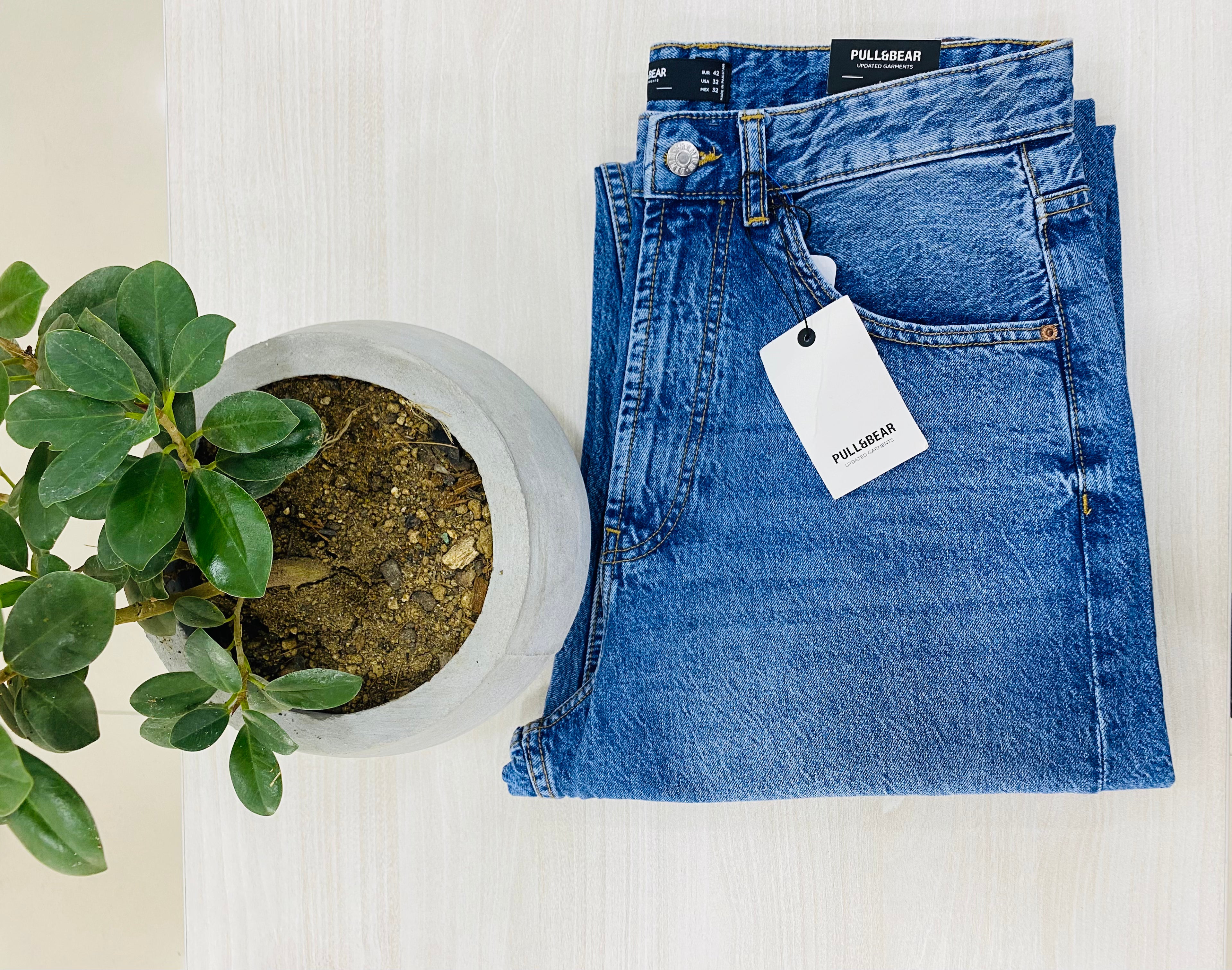 Pull&Bear Men's Classic Blue Denim Jeans