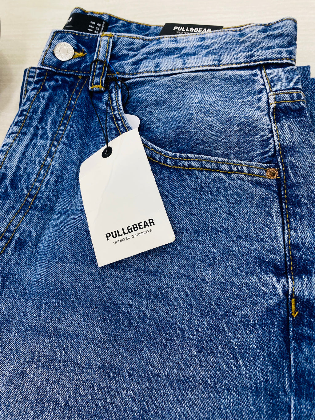 Pull&Bear Men's Classic Blue Denim Jeans