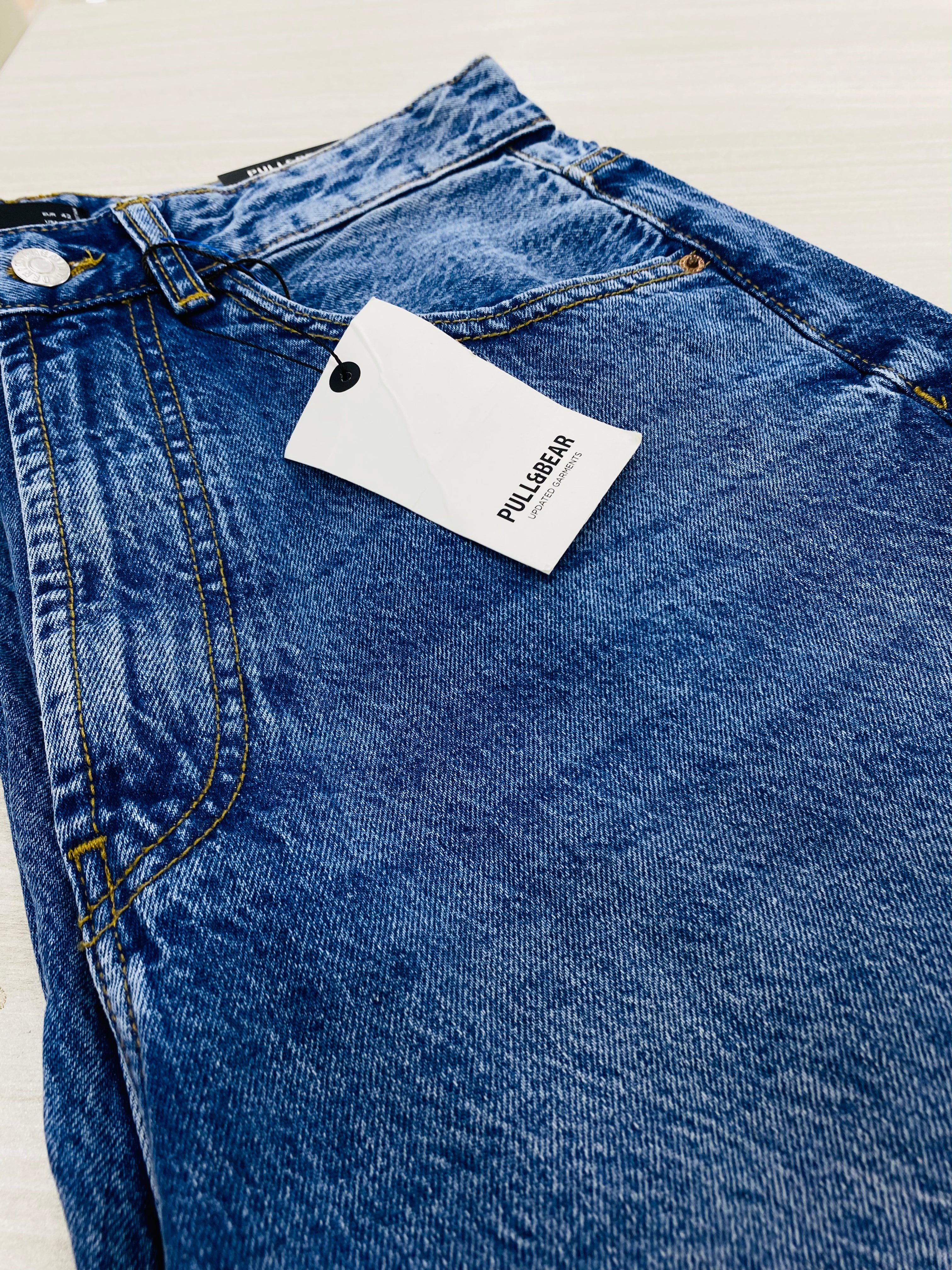 Pull&Bear Men's Classic Blue Denim Jeans