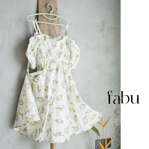 Blossom Embrace Puff-Sleeve Dress – Soft Romance & Summer Grace